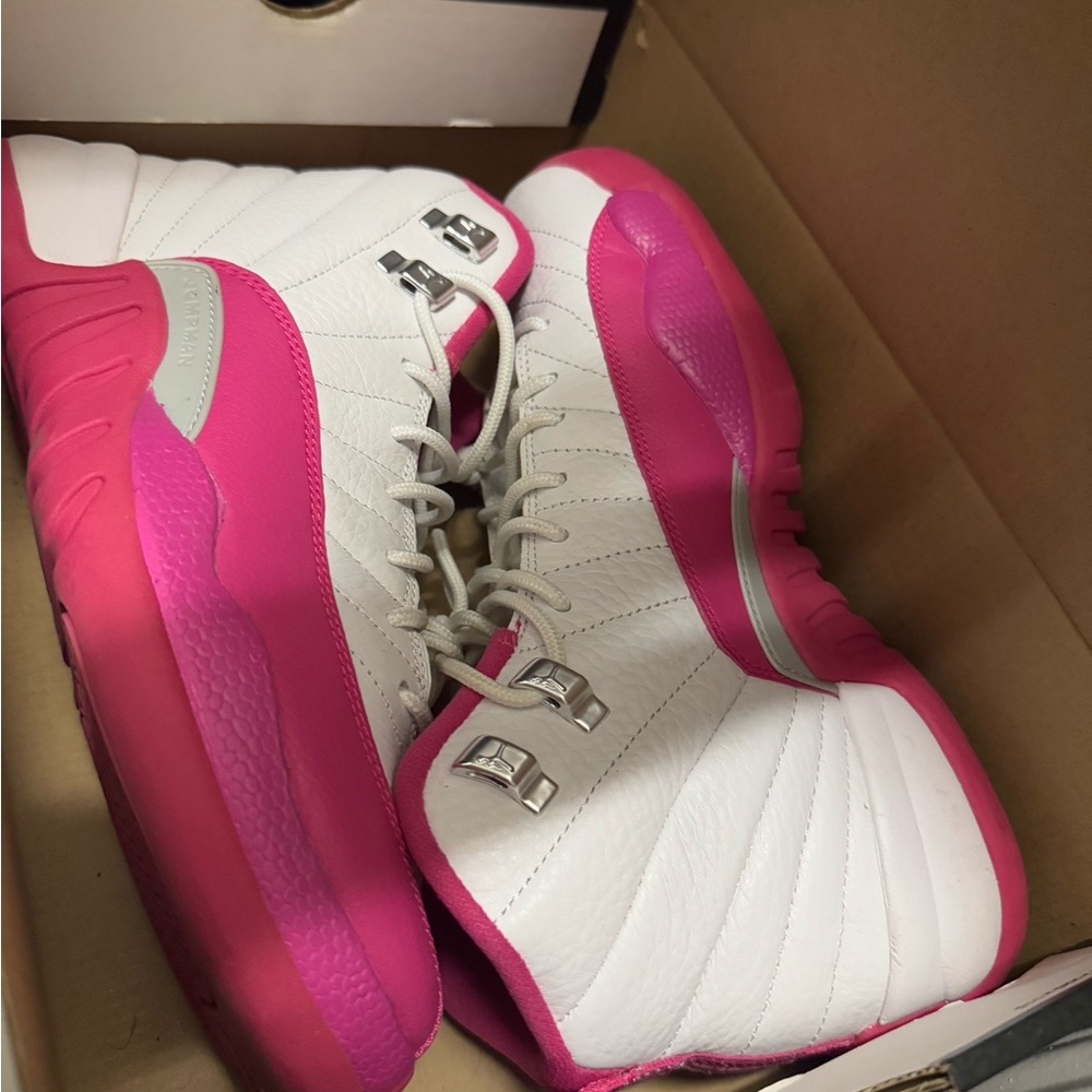 Air Jordan 12 retro GG “vivid pink”